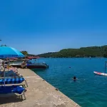 Marija - Waterfont With Sunbeds! Unique