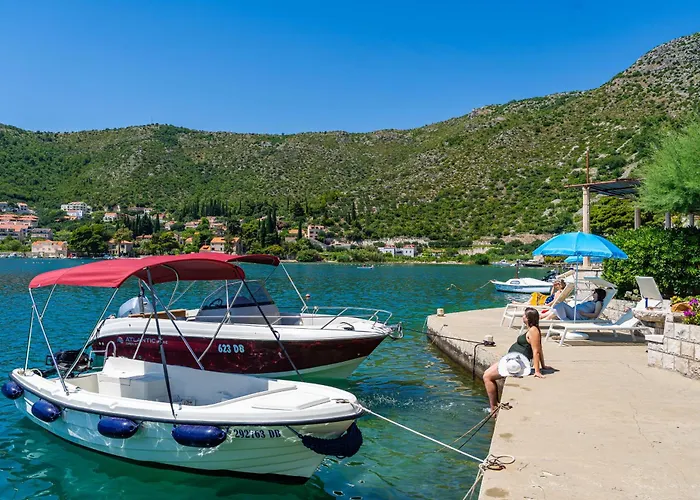 Marija - Waterfont With Sunbeds! Unique Apartament *