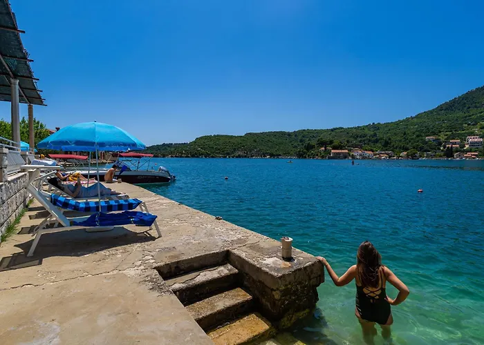 Marija - Waterfont With Sunbeds! Unique * Zaton (Dubrovnik-Neretva)