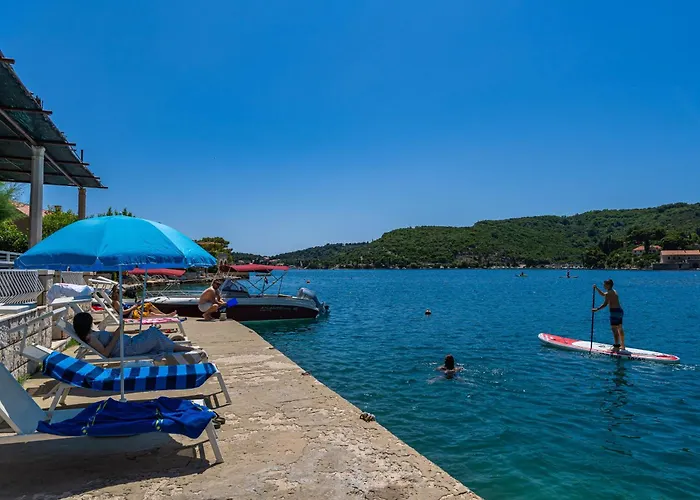 Marija - Waterfont With Sunbeds! Unique