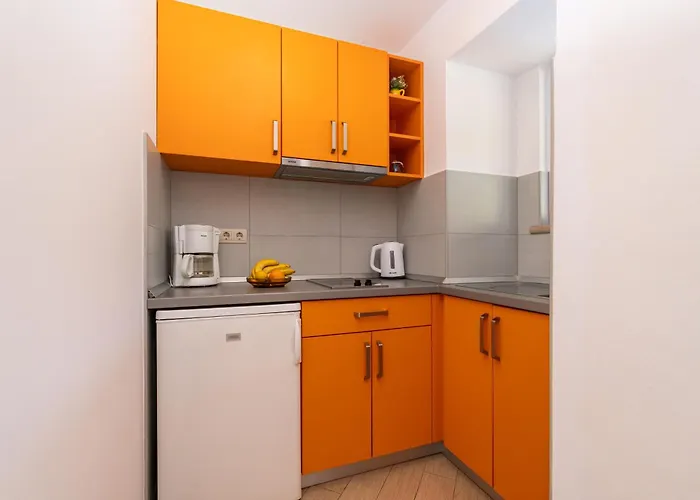 Marija - Waterfont With Sunbeds! Unique *